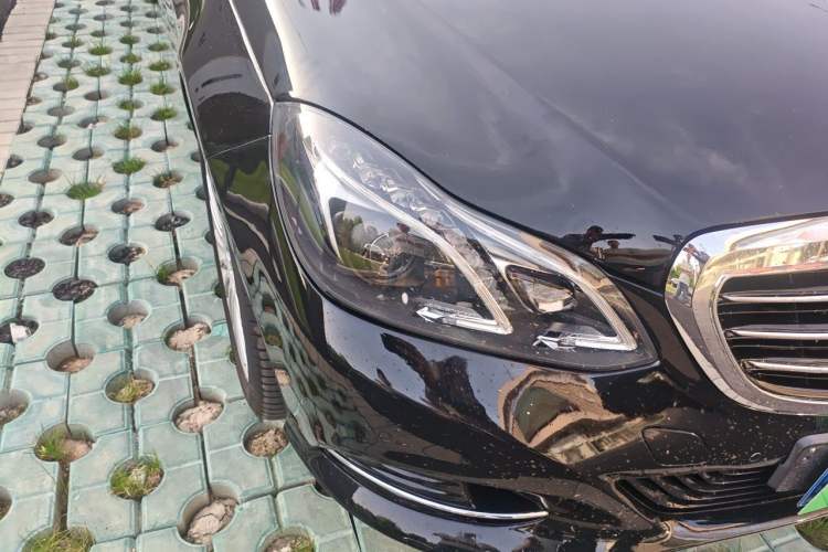 Used Mercedes-Benz E-Class 2014 E 260 L Luxury Model Right Front Headlight