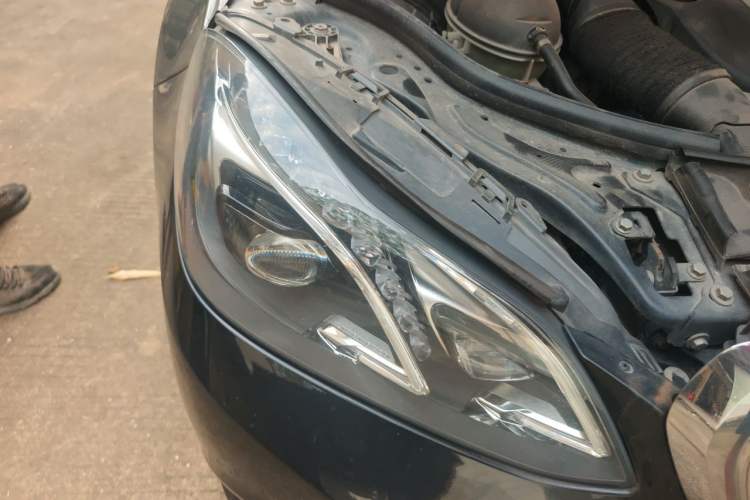Used Mercedes-Benz E-Class 2014 E 300 L Right Front Headlight