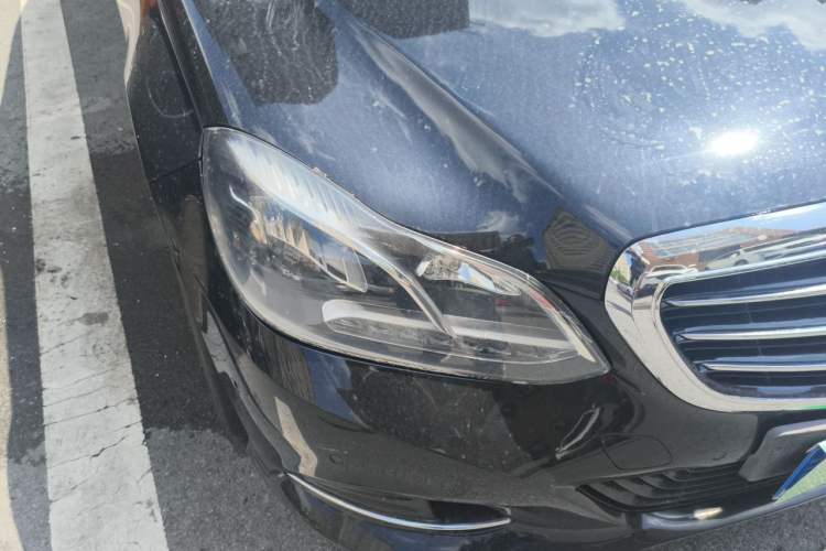 Used Mercedes-Benz E-Class 2014 E 260 L Sport Edition Right Front Headlight