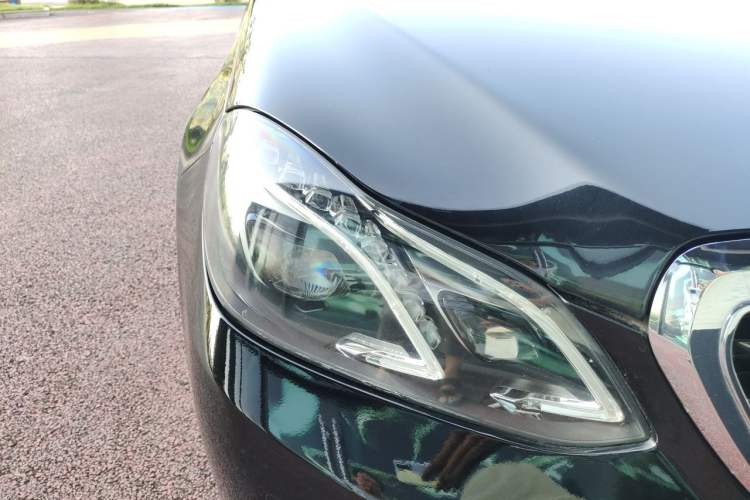 Used Mercedes-Benz E-Class 2014 E 260 L Luxury Model Right Front Headlight