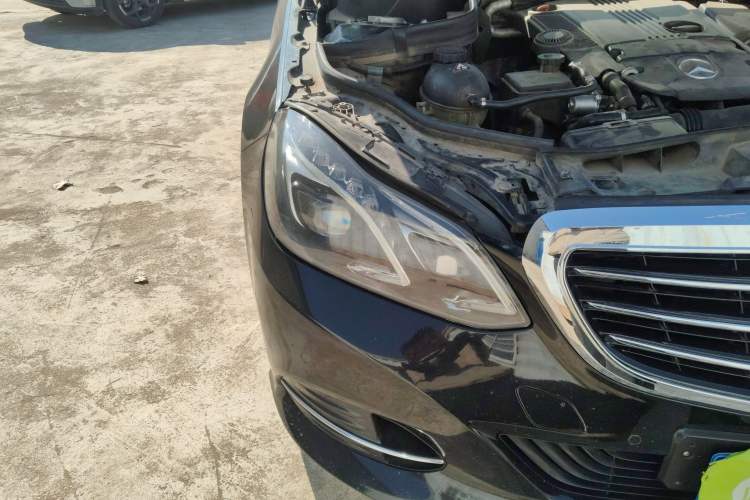 Used Mercedes-Benz E-Class 2014 E 260 L Luxury Model Right Front Headlight