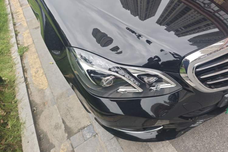 Used Mercedes-Benz E-Class 2014 E 260 L Right Front Headlight