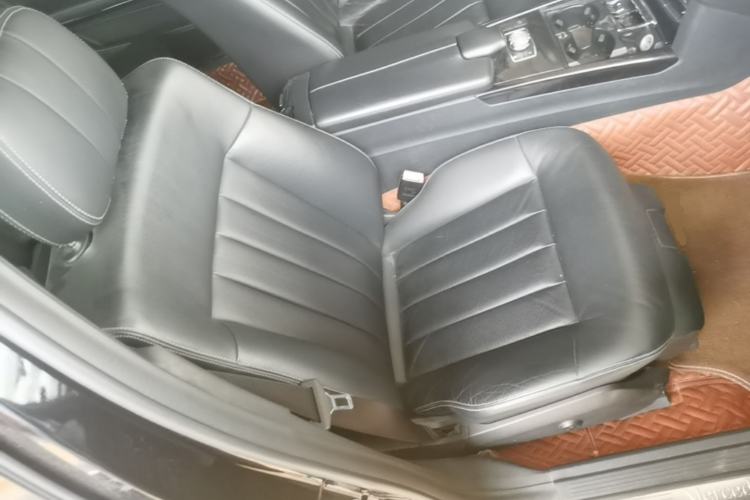 Used Mercedes-Benz E-Class 2014 Restyled E 300 L Sport Edition Right Front Seat