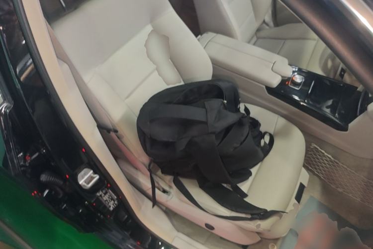 Used Mercedes-Benz E-Class 2014 E 260 L Sport Edition Right Front Seat