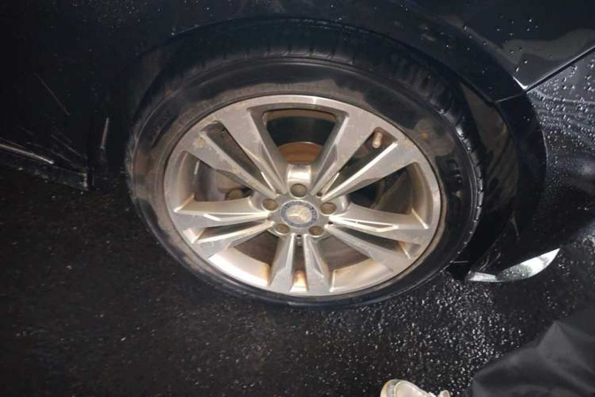 Used Mercedes-Benz E-Class 2014 E 300 L Sport Edition Right Front Wheel Hub