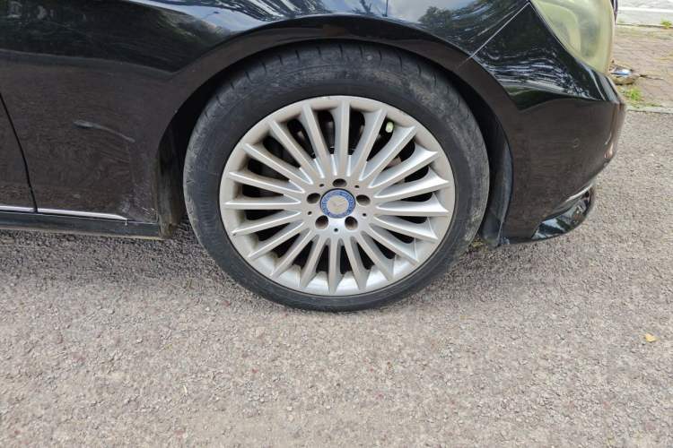 Used Mercedes-Benz E-Class 2014 Facelift E 300 L Right Front Wheel Hub