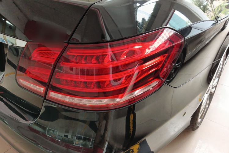 Used Mercedes-Benz E-Class 2014 Restyled E 300 L Sport Edition Right Rear Taillight