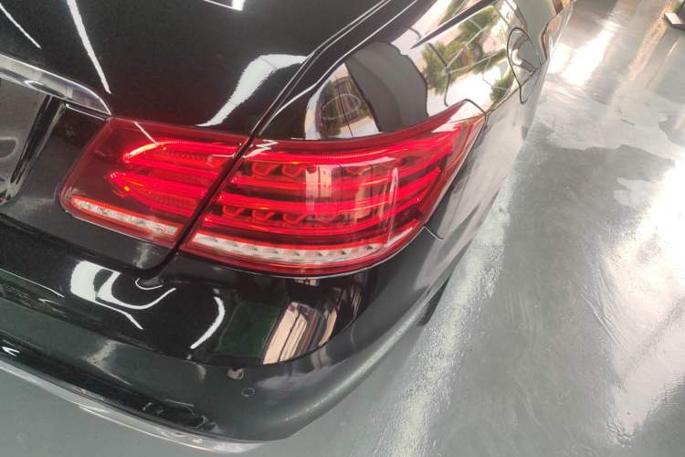 Used Mercedes-Benz E-Class 2014 E 200 Coupe Right Rear Taillight