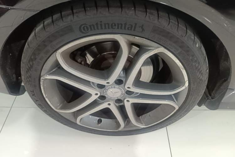 Used Mercedes-Benz E-Class 2014 E 200 Coupe Right Rear Wheel Hub