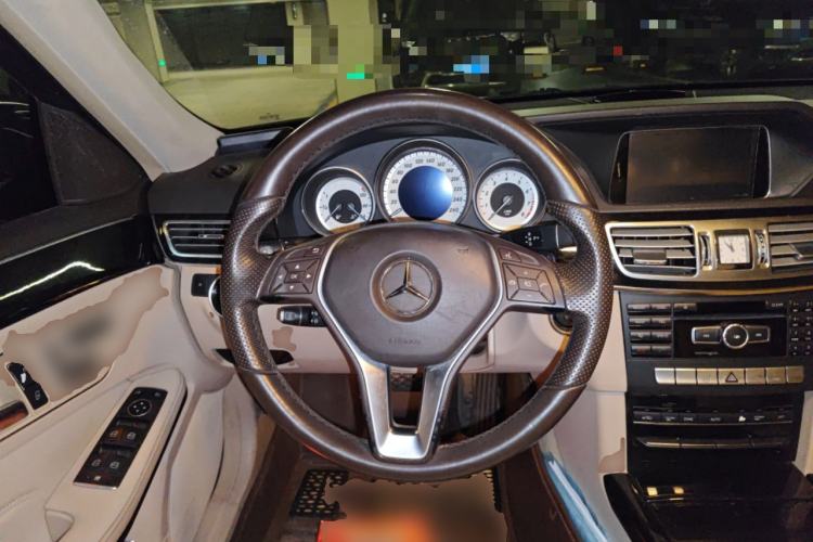 Used Mercedes-Benz E-Class 2014 Restyled E 260 L Sport Edition Steering Wheel