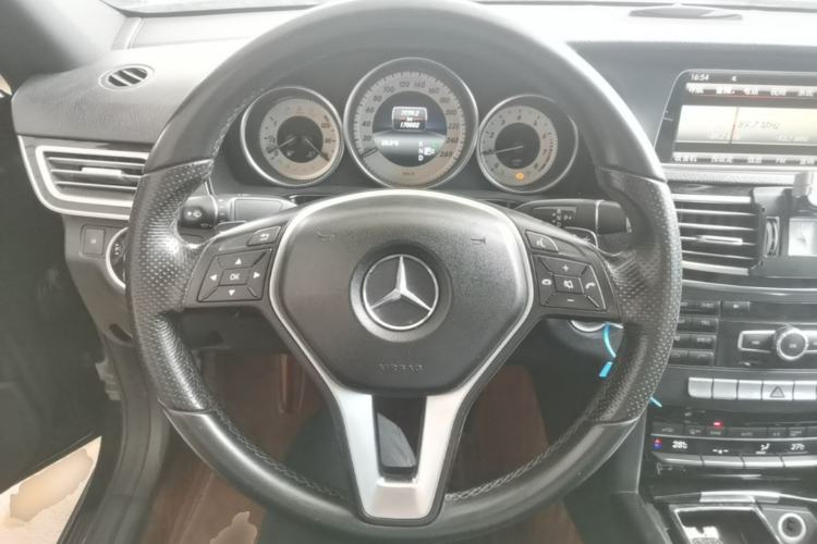 Used Mercedes-Benz E-Class 2014 Restyled E 300 L Sport Edition Steering Wheel