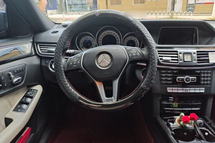 Used Mercedes-Benz E-Class 2014 Restyled E 300 L Sport Edition Steering Wheel