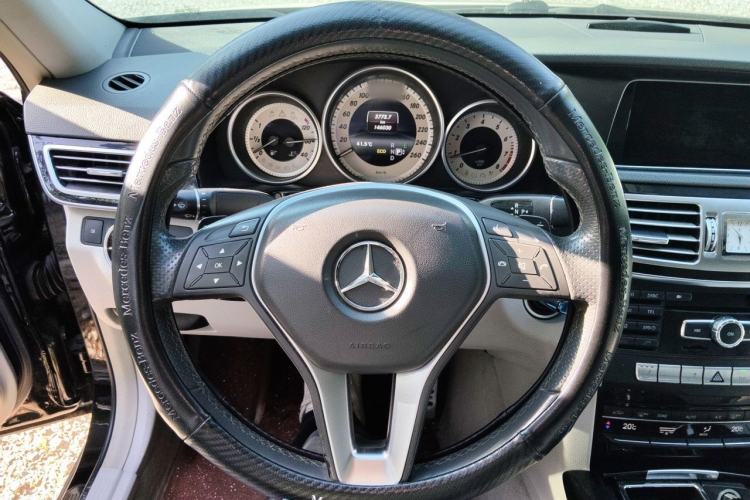 Used Mercedes-Benz E-Class 2014 E 260 L Sport Luxury Model Steering Wheel