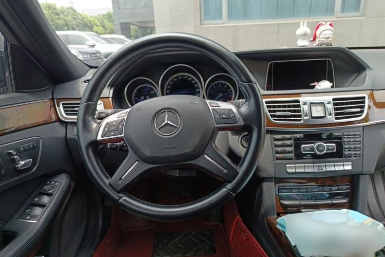 Used Mercedes-Benz E-Class 2014 E 260 L Steering Wheel