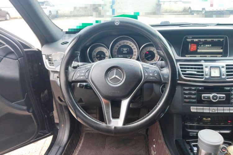 Used Mercedes-Benz E-Class 2014 Restyled E 300 L Sport Edition Steering Wheel