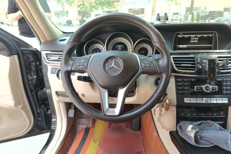 Used Mercedes-Benz E-Class 2014 E 300 L Sport Edition Steering Wheel