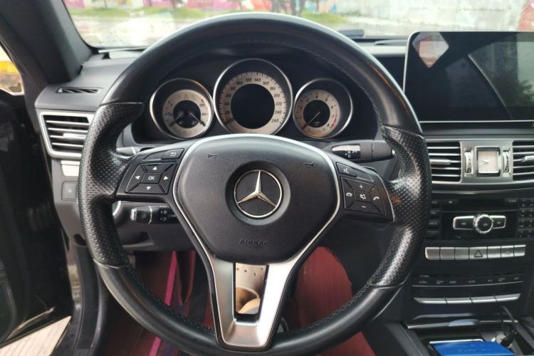 Used Mercedes-Benz E-Class 2014 E 260 Coupe Steering Wheel