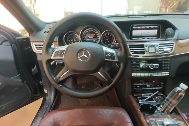 Used Mercedes-Benz E-Class 2014 E 300 L Steering Wheel