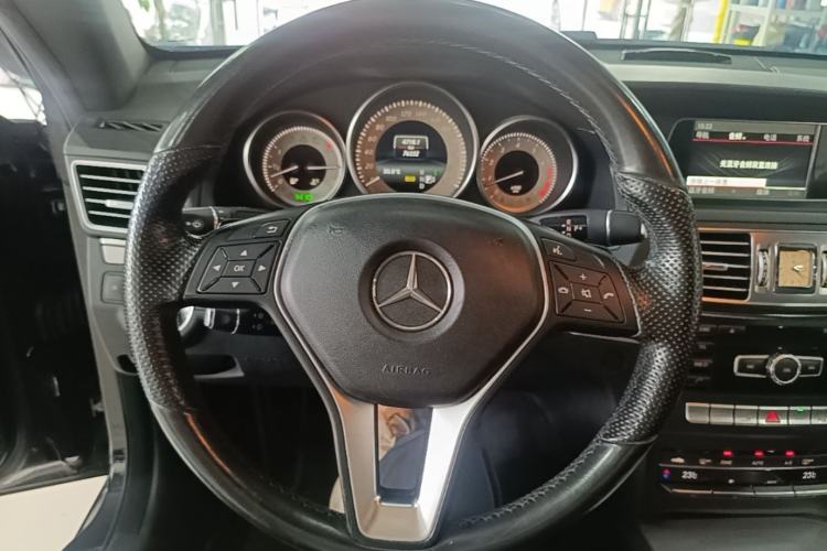 Used Mercedes-Benz E-Class 2014 E 200 Coupe Steering Wheel