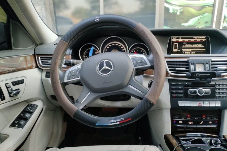 Used Mercedes-Benz E-Class 2014 E 260 L Luxury Model Steering Wheel