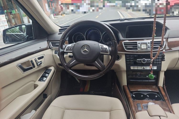 Used Mercedes-Benz E-Class 2014 E 260 L Steering Wheel
