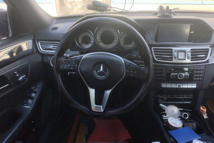Used Mercedes-Benz E-Class 2014 Restyled E 260 L Sport Edition Steering Wheel