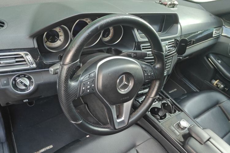 Used Mercedes-Benz E-Class 2014 E 260 L Sport Edition Steering Wheel