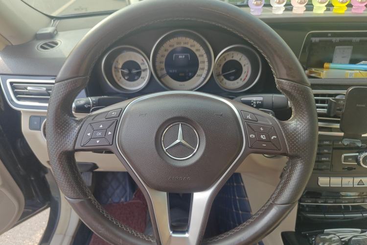Used Mercedes-Benz E-Class 2014 E 260 L Sport Edition Steering Wheel