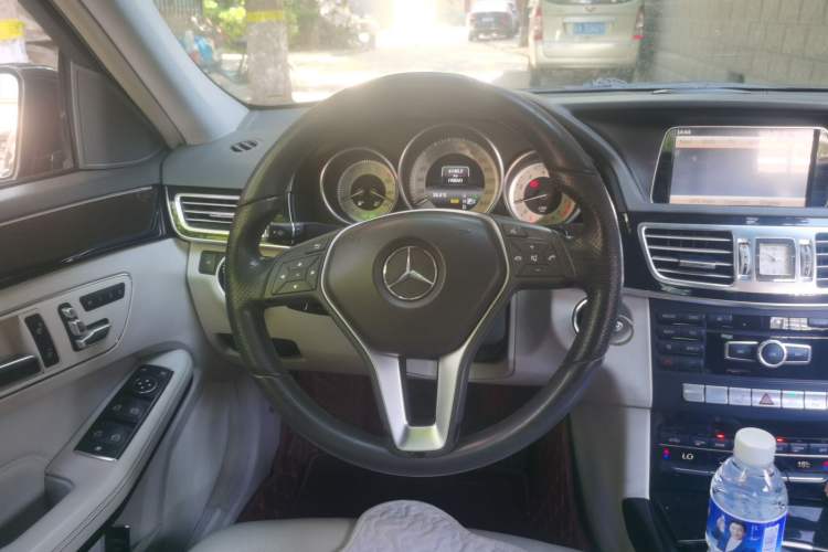 Used Mercedes-Benz E-Class 2014 E 260 L Sport Edition Steering Wheel