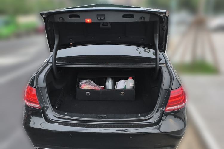 Used Mercedes-Benz E-Class 2014 Facelifted E 260 L Luxury Edition Trunk