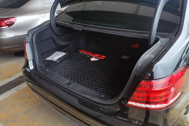 Used Mercedes-Benz E-Class 2014 Restyled E 300 L Sport Edition Trunk