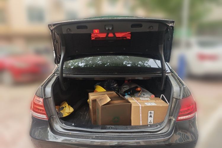 Used Mercedes-Benz E-Class 2014 E 260 L Sport Edition Trunk