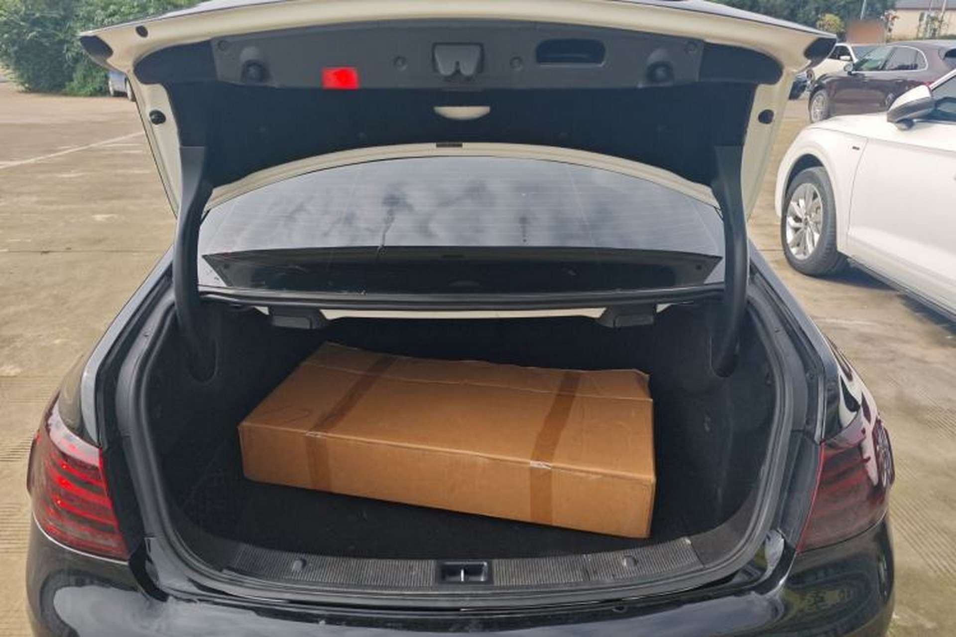 Used Mercedes-Benz E-Class 2014 E 200 Coupe Trunk