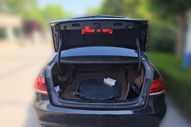 Used Mercedes-Benz E-Class 2014 E 260 L Luxury Model Trunk