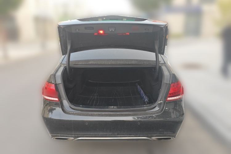 Used Mercedes-Benz E-Class 2014 Facelifted E 260 L Luxury Edition Trunk