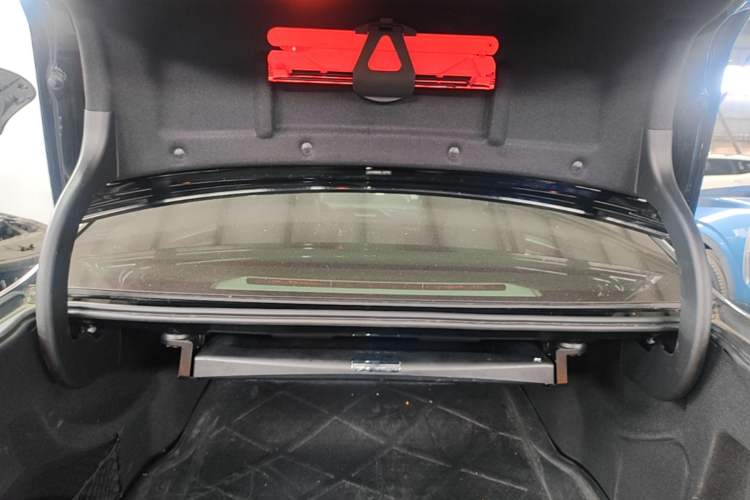Used Mercedes-Benz E-Class 2014 E 300 L Trunk