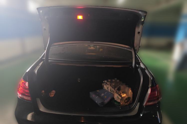 Used Mercedes-Benz E-Class 2014 E 260 L Sport Edition Trunk