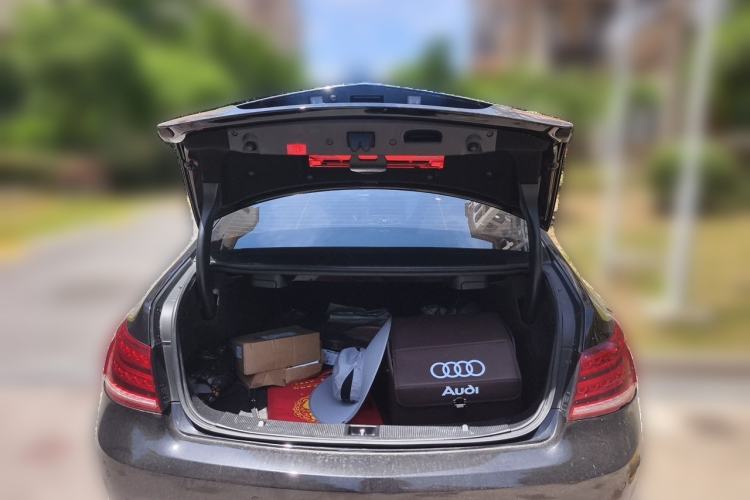Used Mercedes-Benz E-Class 2014 E 200 Coupe Trunk