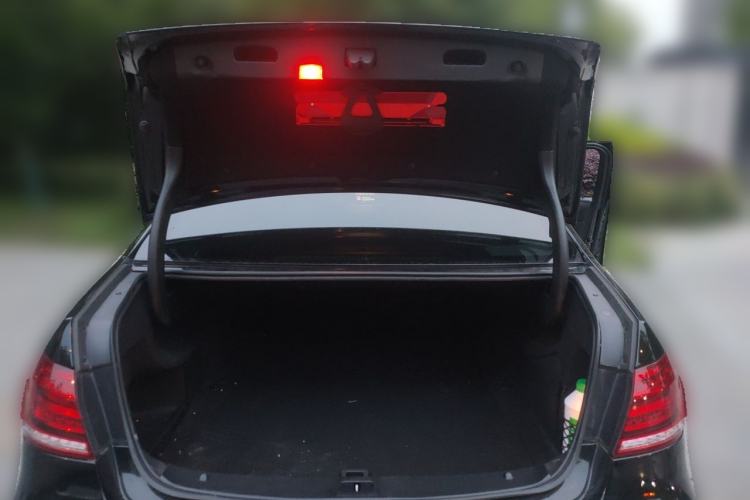 Used Mercedes-Benz E-Class 2014 E 300 L Sport Edition Trunk