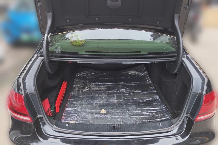 Used Mercedes-Benz E-Class 2014 Restyled E 260 L Sport Edition Trunk