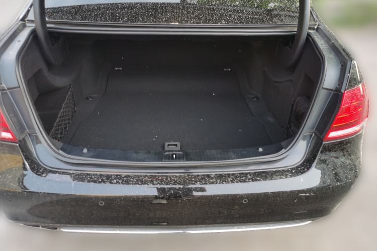 Used Mercedes-Benz E-Class 2014 E 260 L Luxury Model Trunk