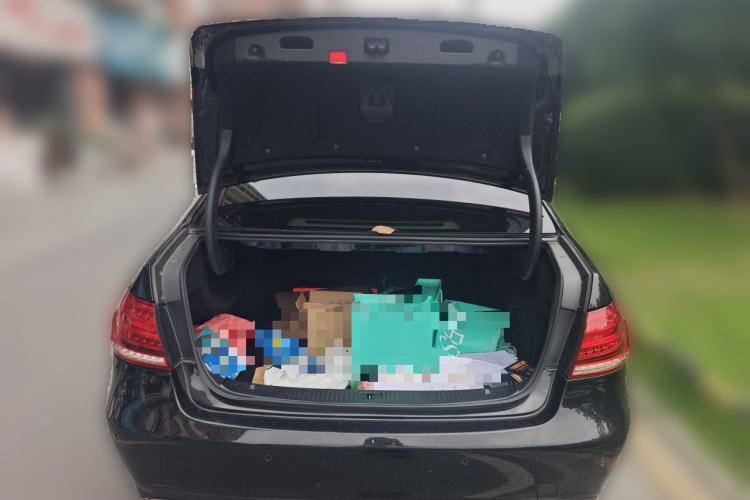 Used Mercedes-Benz E-Class 2014 E 260 L Trunk
