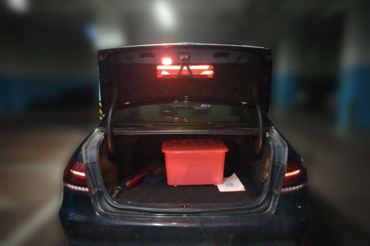 Used Mercedes-Benz E-Class 2014 E 260 L Sport Edition Trunk