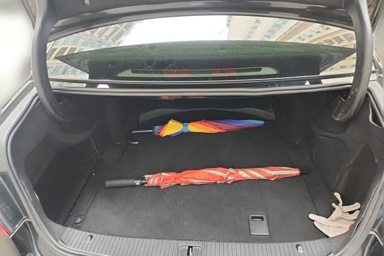 Used Mercedes-Benz E-Class 2014 E 260 L Sport Edition Trunk