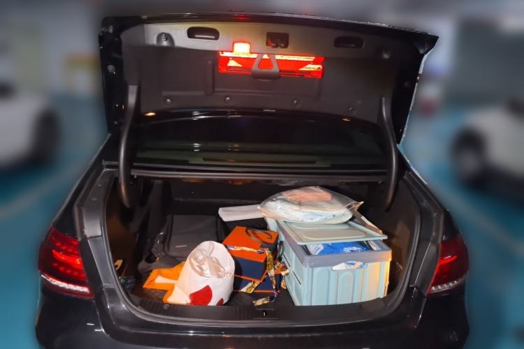 Used Mercedes-Benz E-Class 2014 Facelifted E 260 L Luxury Edition Trunk