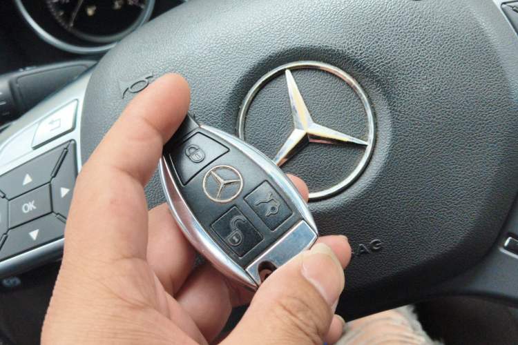 Used Mercedes-Benz E-Class 2014 E 260 L Luxury Model Vehicle Key
