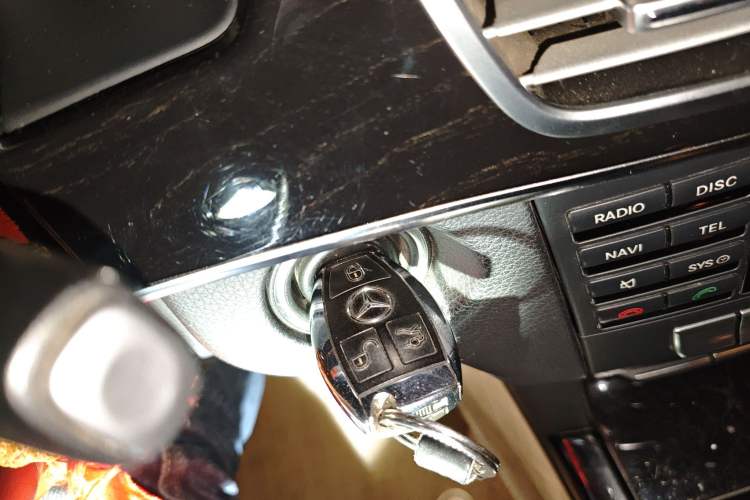 Used Mercedes-Benz E-Class 2014 Restyled E 260 L Sport Edition Vehicle Key