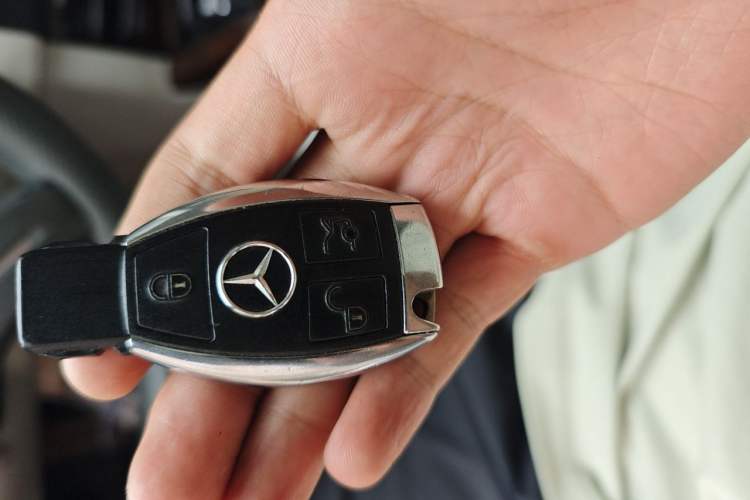 Used Mercedes-Benz E-Class 2014 E 260 L Luxury Model Vehicle Key