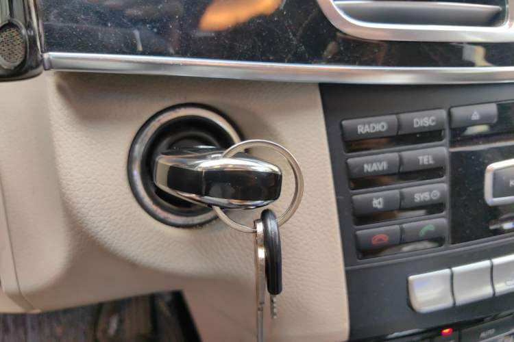 Used Mercedes-Benz E-Class 2014 Restyled E 260 L Sport Edition Vehicle Key