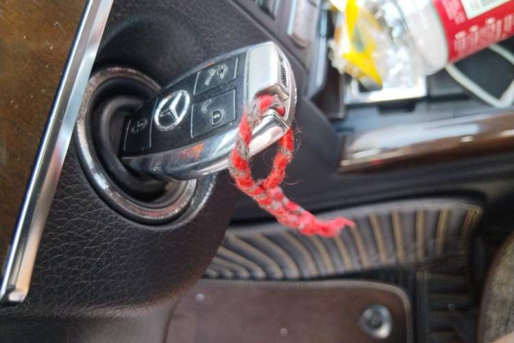 Used Mercedes-Benz E-Class 2014 Facelift E 300 L Vehicle Key
